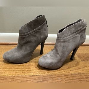 Jessica Simpson Aggie Booties, Kidsuede, Size 8, Like New Condition